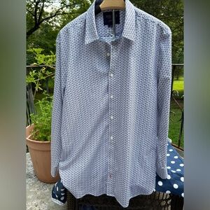 JOULES Men’s Shirt Size Large Classic Fit White W Blue Geo Shark design British